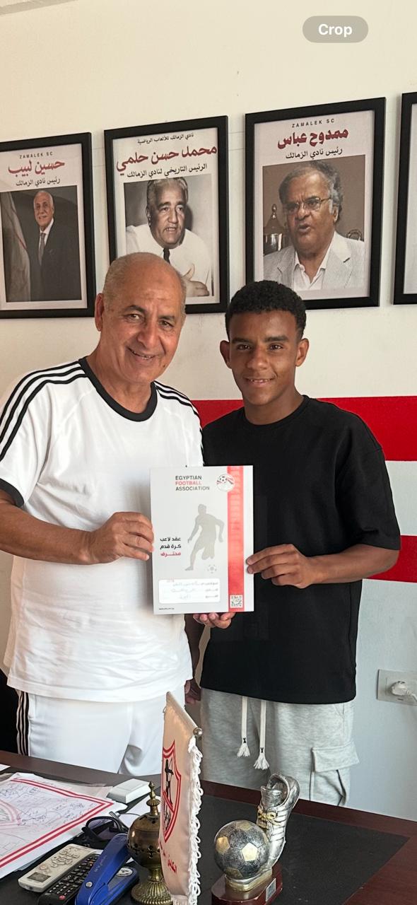 حسام عاشور يجدد 