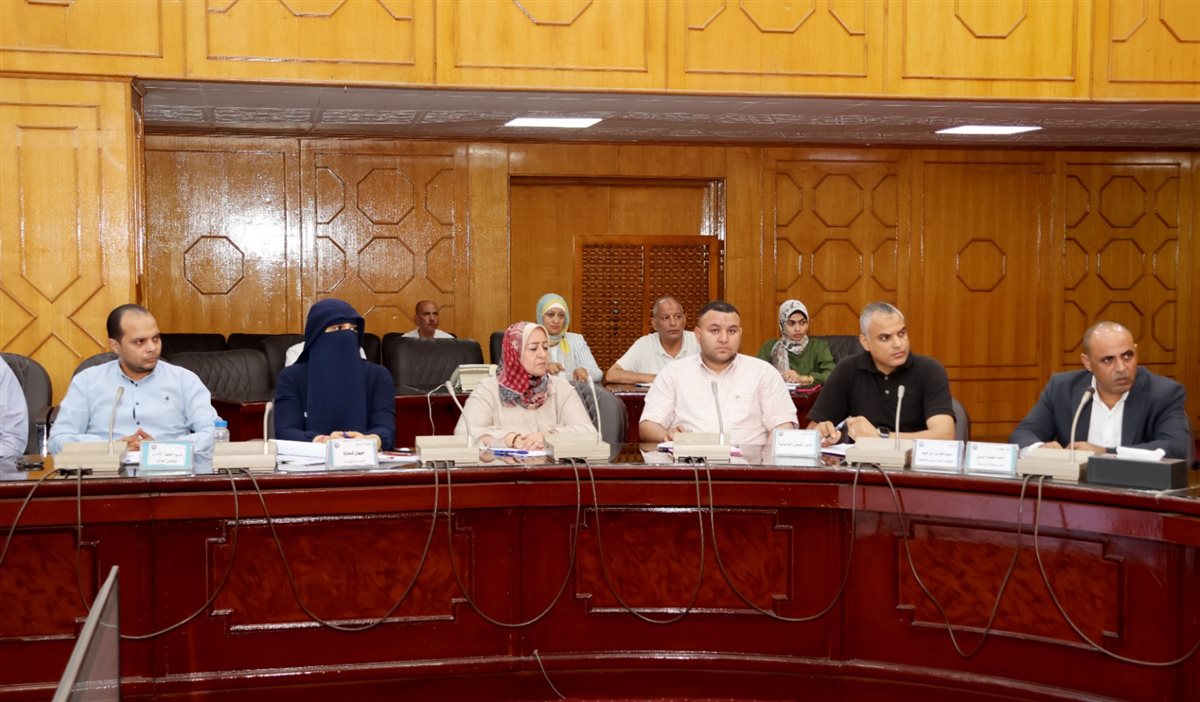 جانب من الاجتماع، فيتو