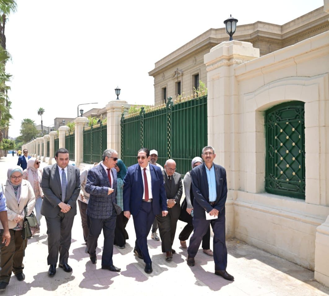 ترميم سور جامعة القاهرة