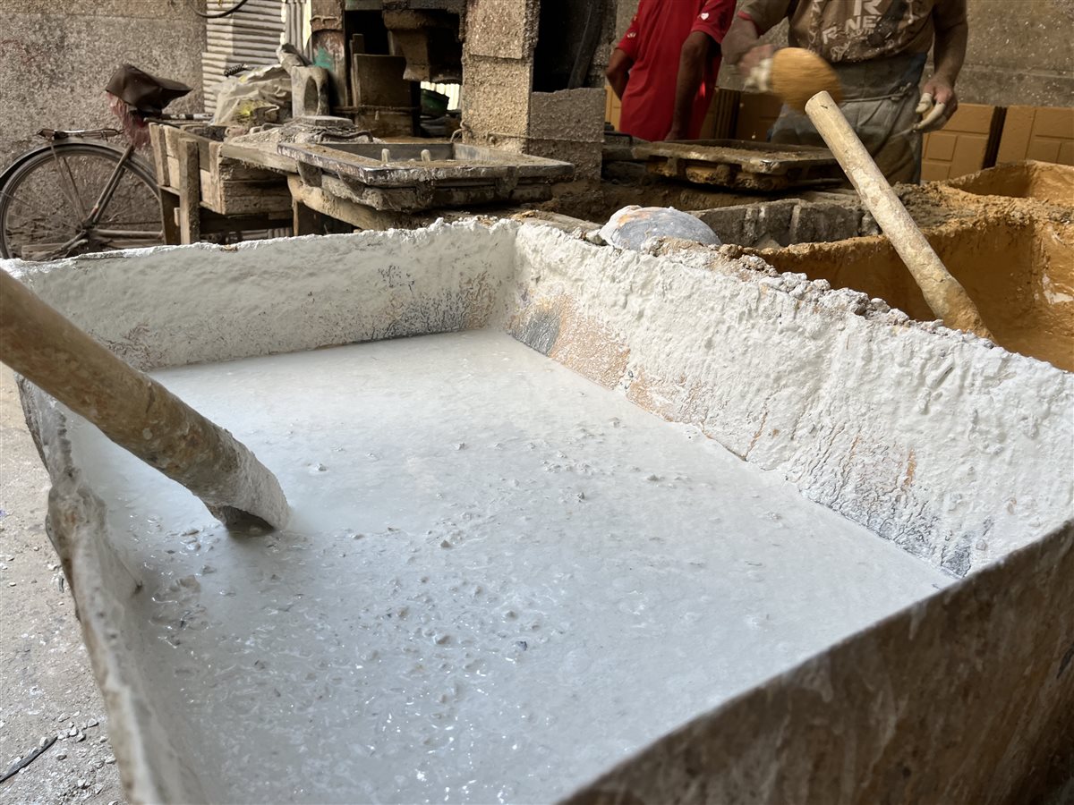 صناعة البلاط المزايكو في البحيرة، فيتو