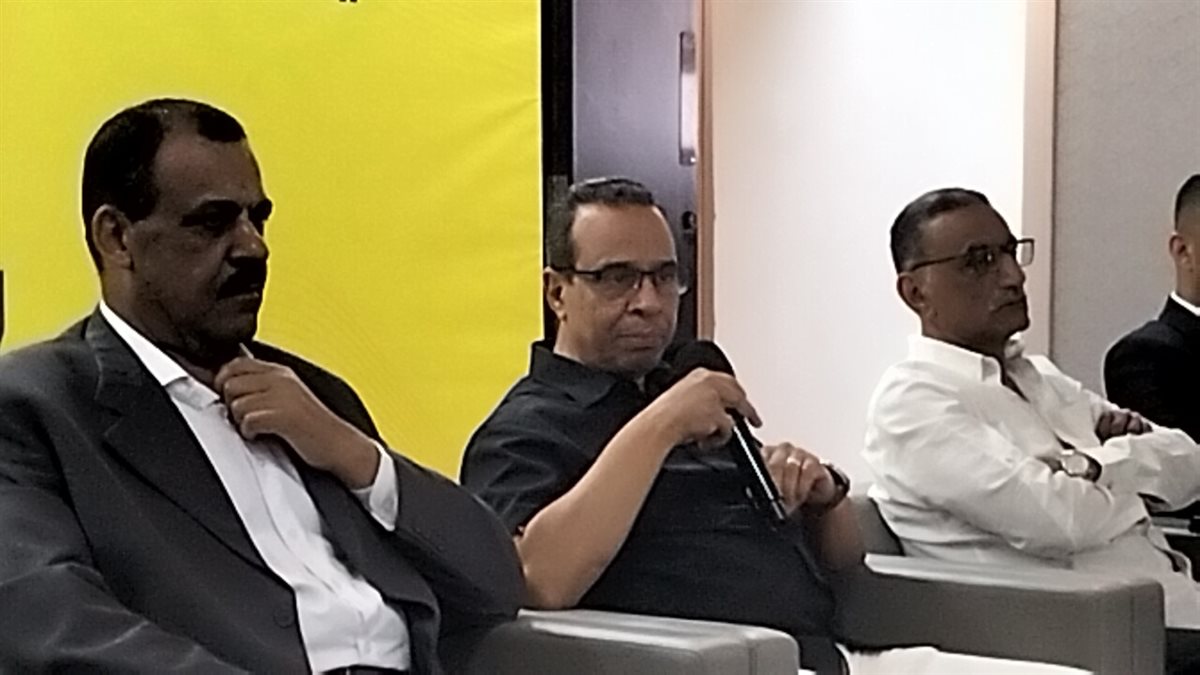 جانب من المؤتمر، فيتو