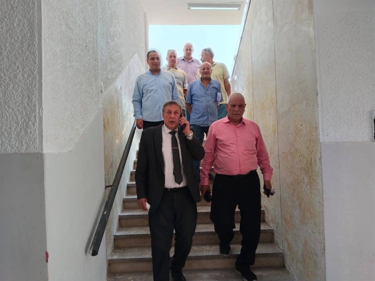 وكيل تعليم البحيرة يتفقد مدرسة صلاح الدين الرسمية لغات تمهيدا لافتتاحه، فيتو