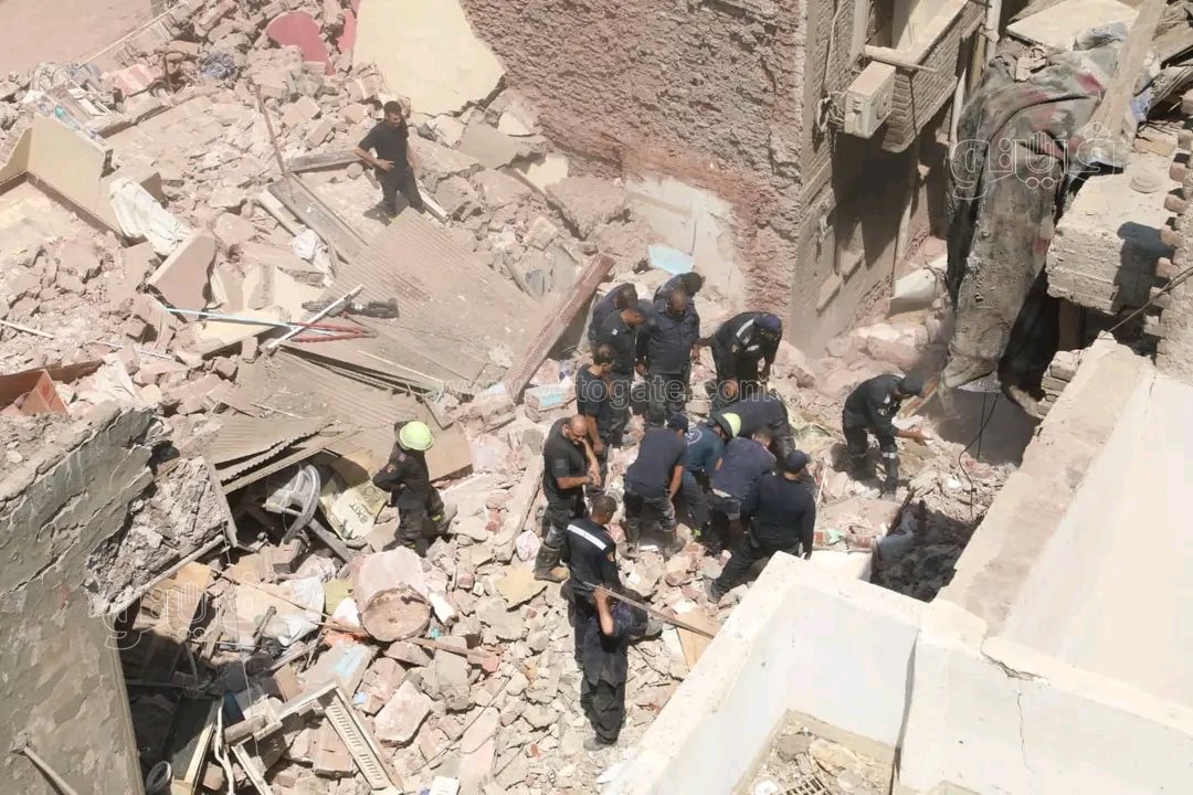 موقع انهيار عقار سكني بالزقازيق،فيتو