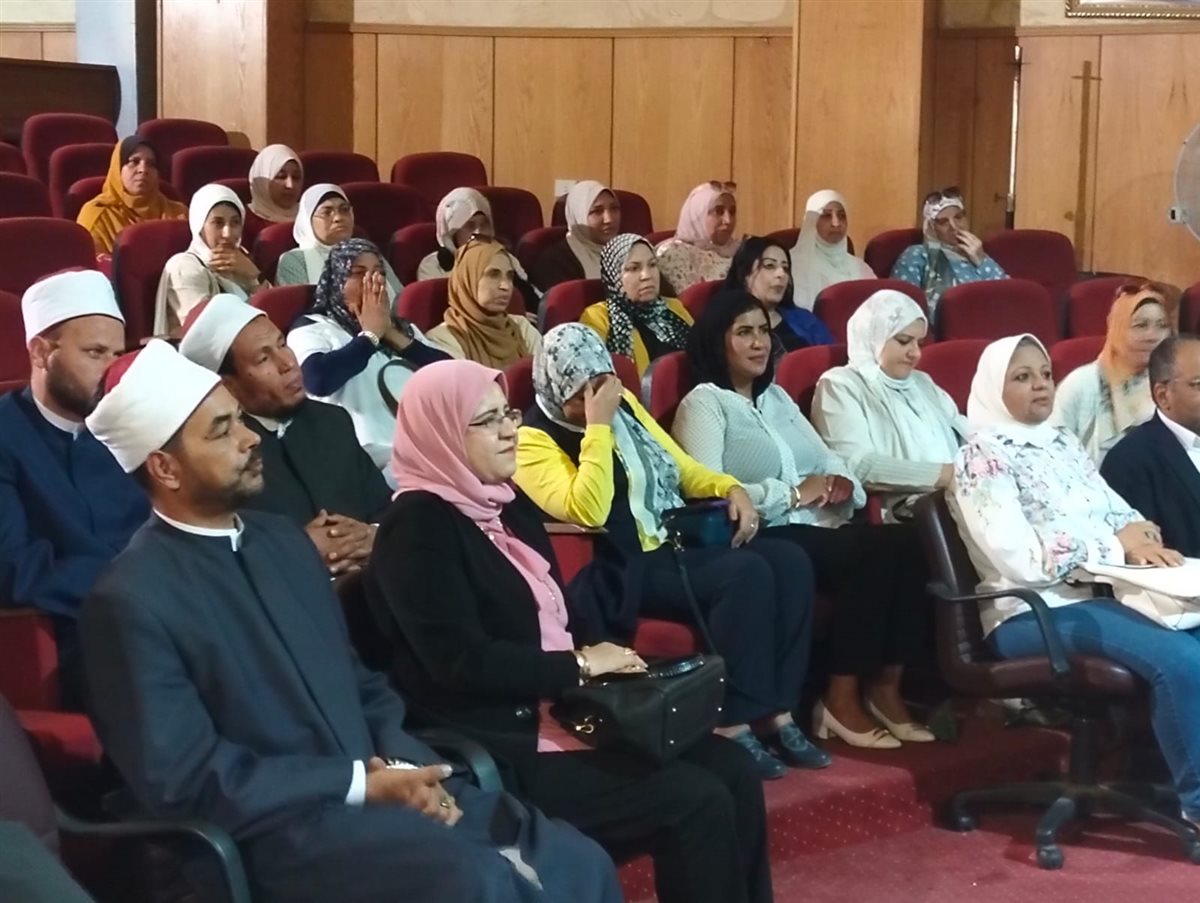 جانب من فعاليات الندوة، فيتو