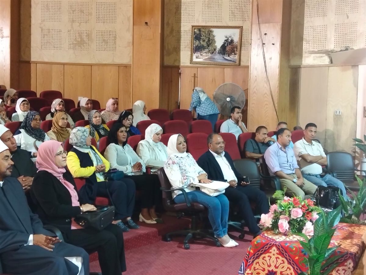 جانب من فعاليات الندوة، فيتو