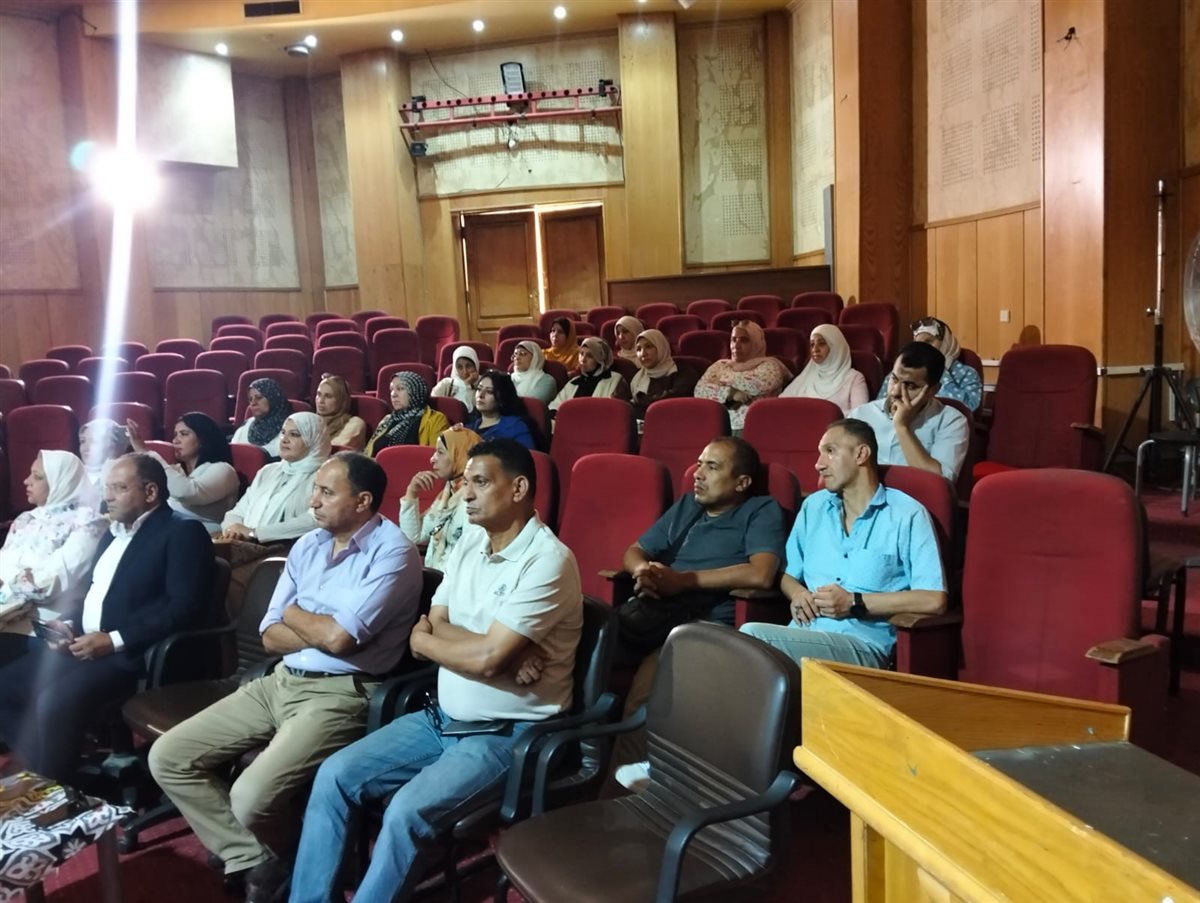 جانب من فعاليات الندوة، فيتو