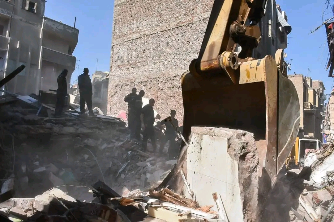 انهيار عقار سكني بالزقازيق،فيتو