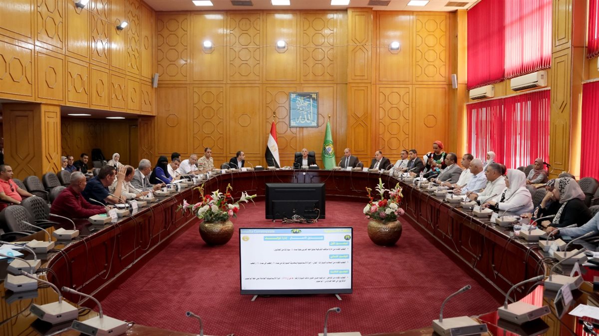 جانب من الاجتماع، فيتو