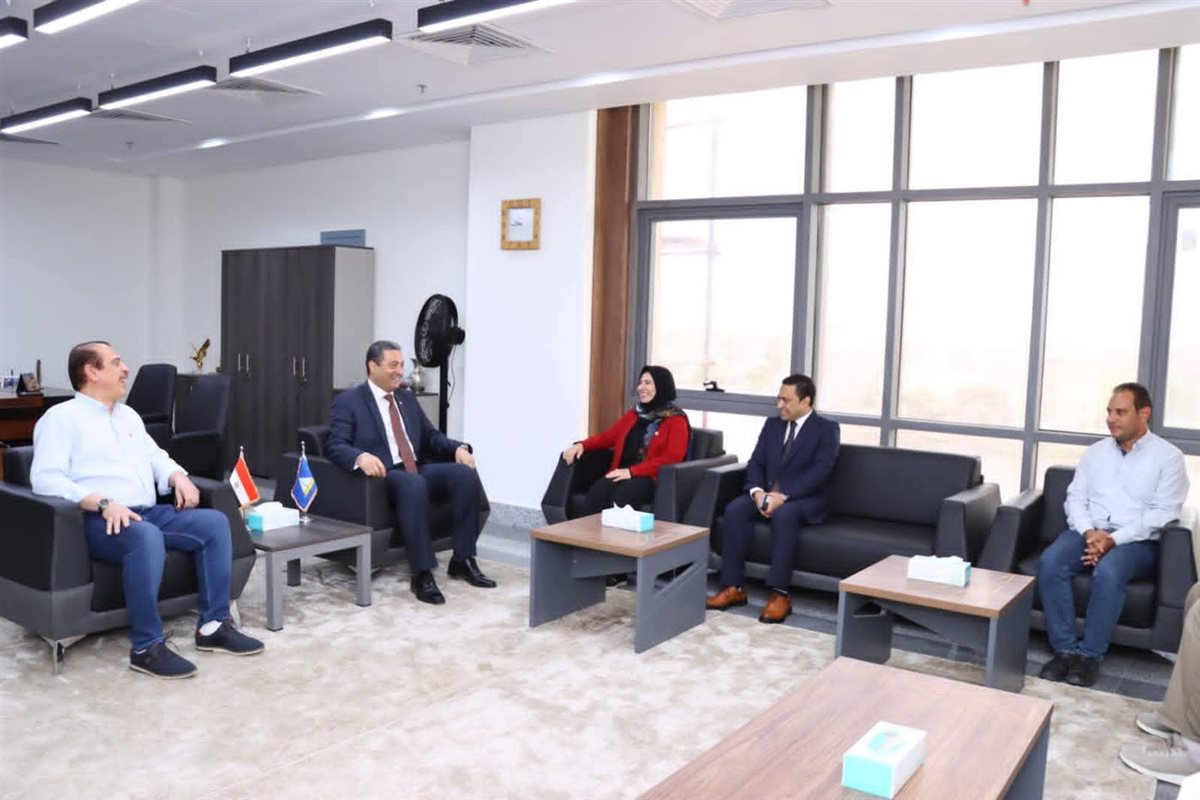 محافظ دمياط يستقبل الدكتور عمرو قنديل نائب وزير الصحة