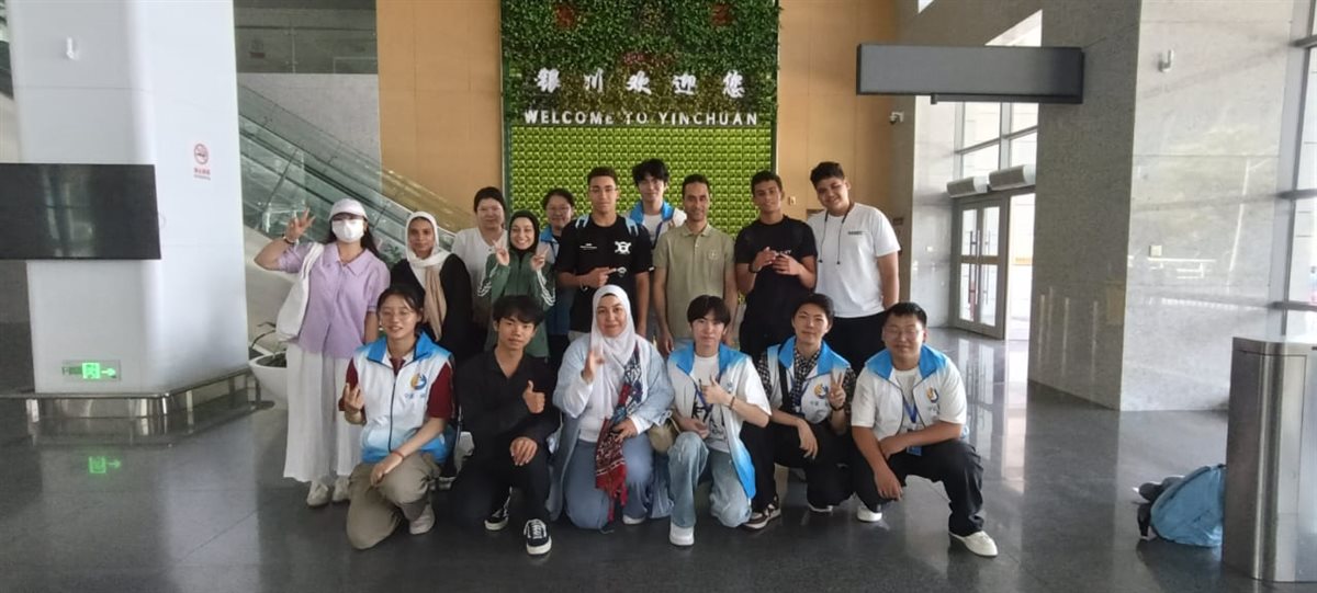 طلاب جامعة الطفل في الصين