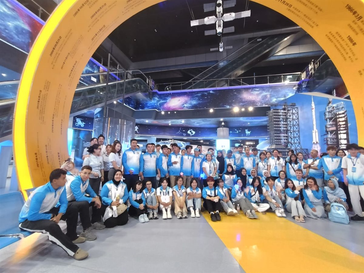 طلاب جامعة الطفل في الصين