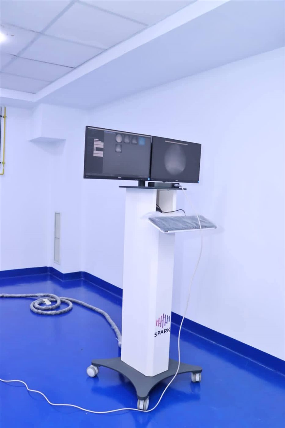 محافظ دمياط ونائب وزير الصحة يفتتحان جهاز تفتيت حصوات الكلى بالمستشفي العام