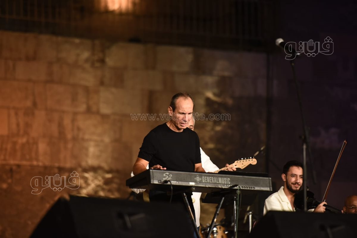 حفل مدحت صالح (35)