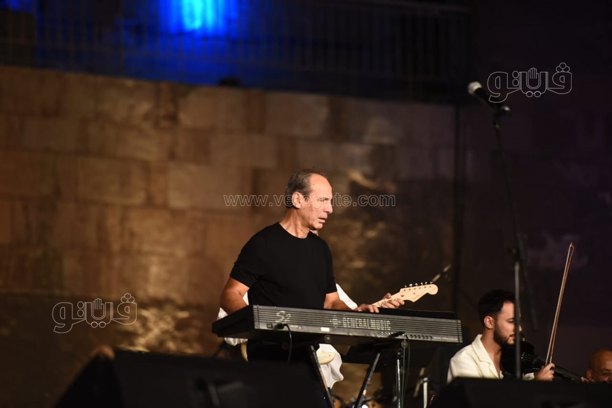 حفل مدحت صالح (38)