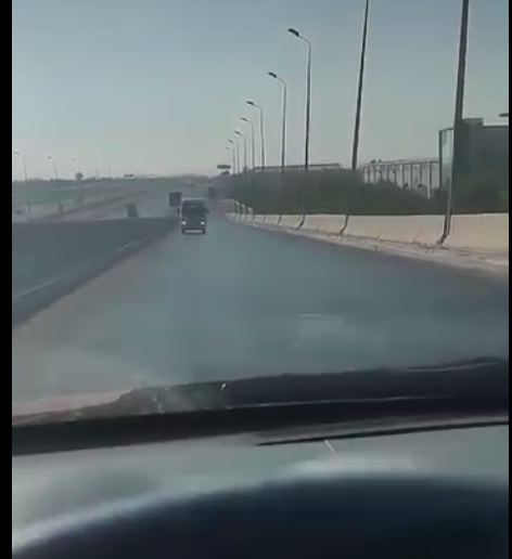 سائق ميني باص يسير عكس الاتجاه، فيتو