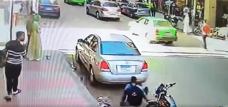 ضرب شاب من ذوى الاحتياجات الخاصة، فيتو