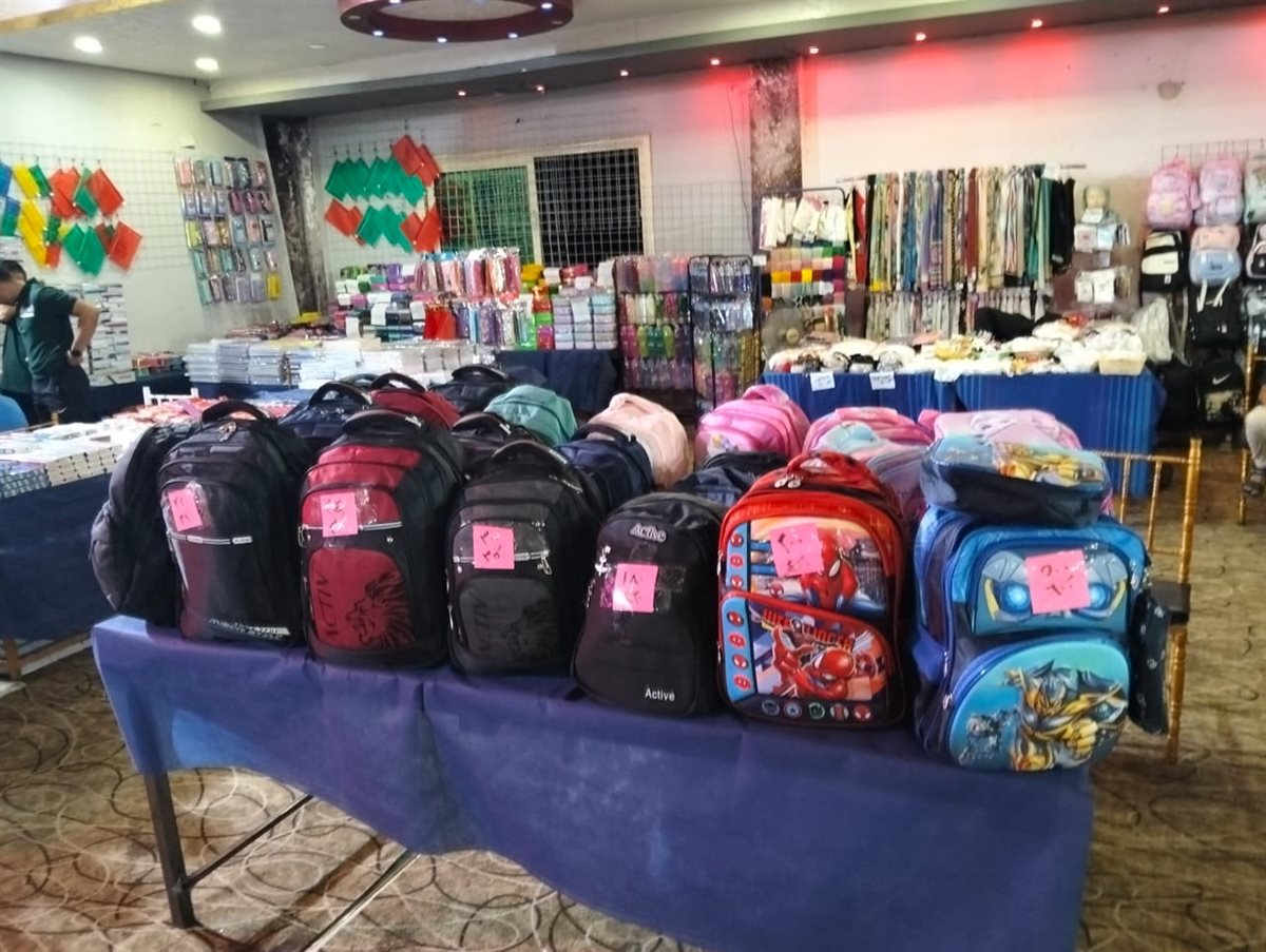 جانب من افتتاح المعرض، فيتو