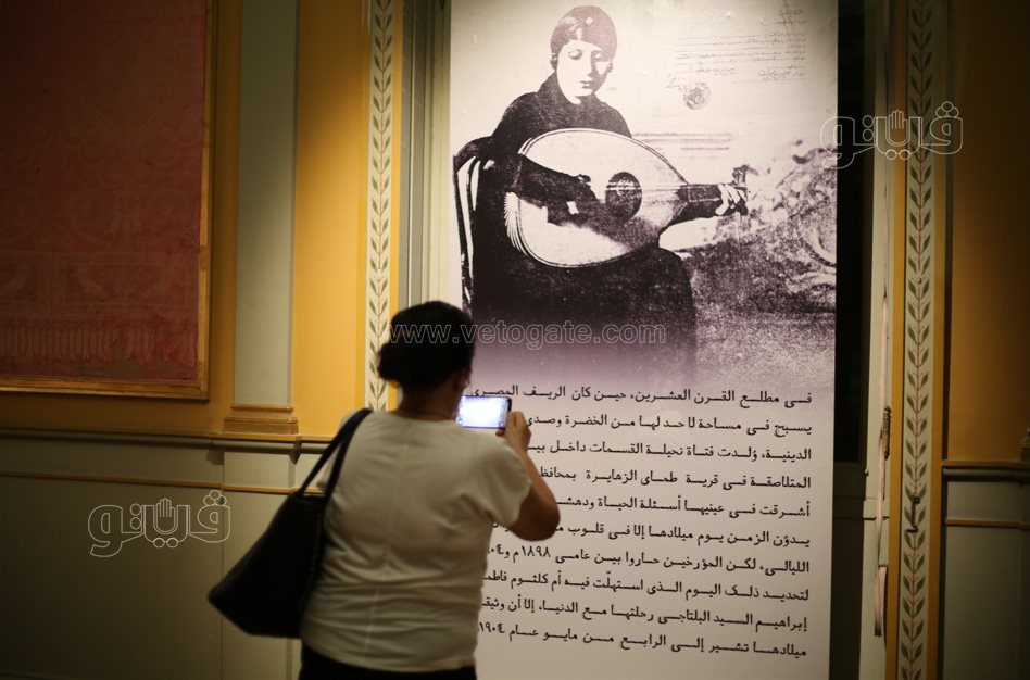  معرض فني يروي حكاية أم كلثوم من الميلاد إلى مساندة الجيش (55)