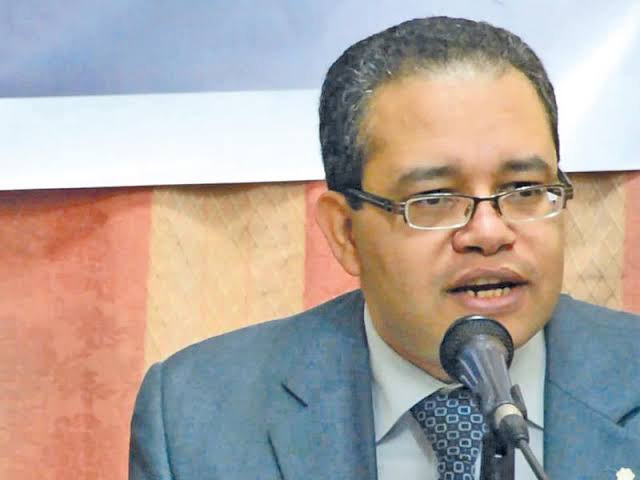 د. حسام عقل، فيتو