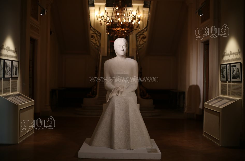  معرض فني يروي حكاية أم كلثوم من الميلاد إلى مساندة الجيش (14)