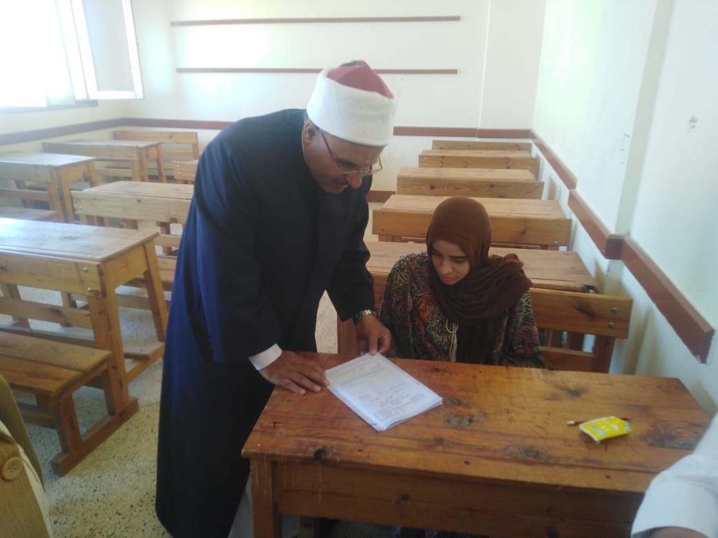 جانب من جولة رئيس الإدارة المركزية لمنطقة الإسماعيلية الأزهرية بالقنطرة شرق، فيتو