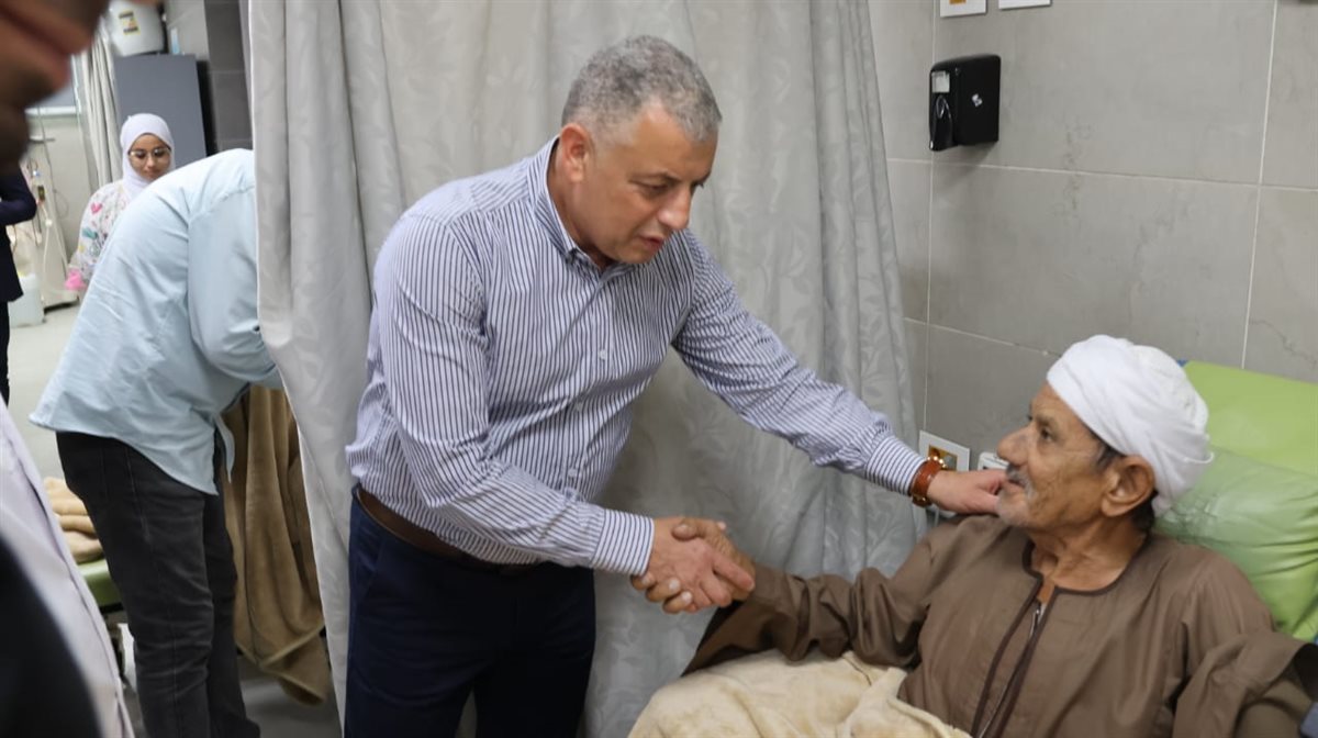 جانب من جولة محافظ الإسماعيلية، فيتو