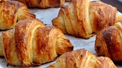 طريقة عمل الكرواسون 