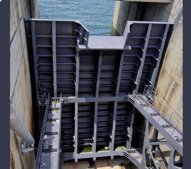 صورة من الداخل لأحد بوابات سد النهضة، فيتو