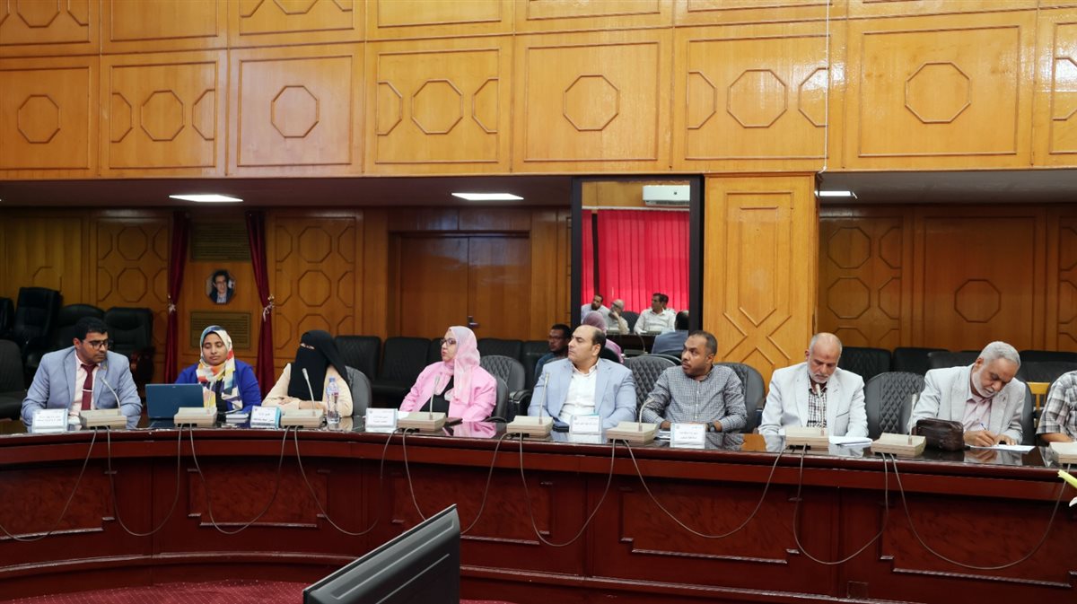 جانب من الاجتماع، فيتو