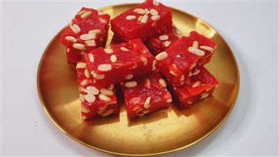 طريقة عمل الملبن الأحمر