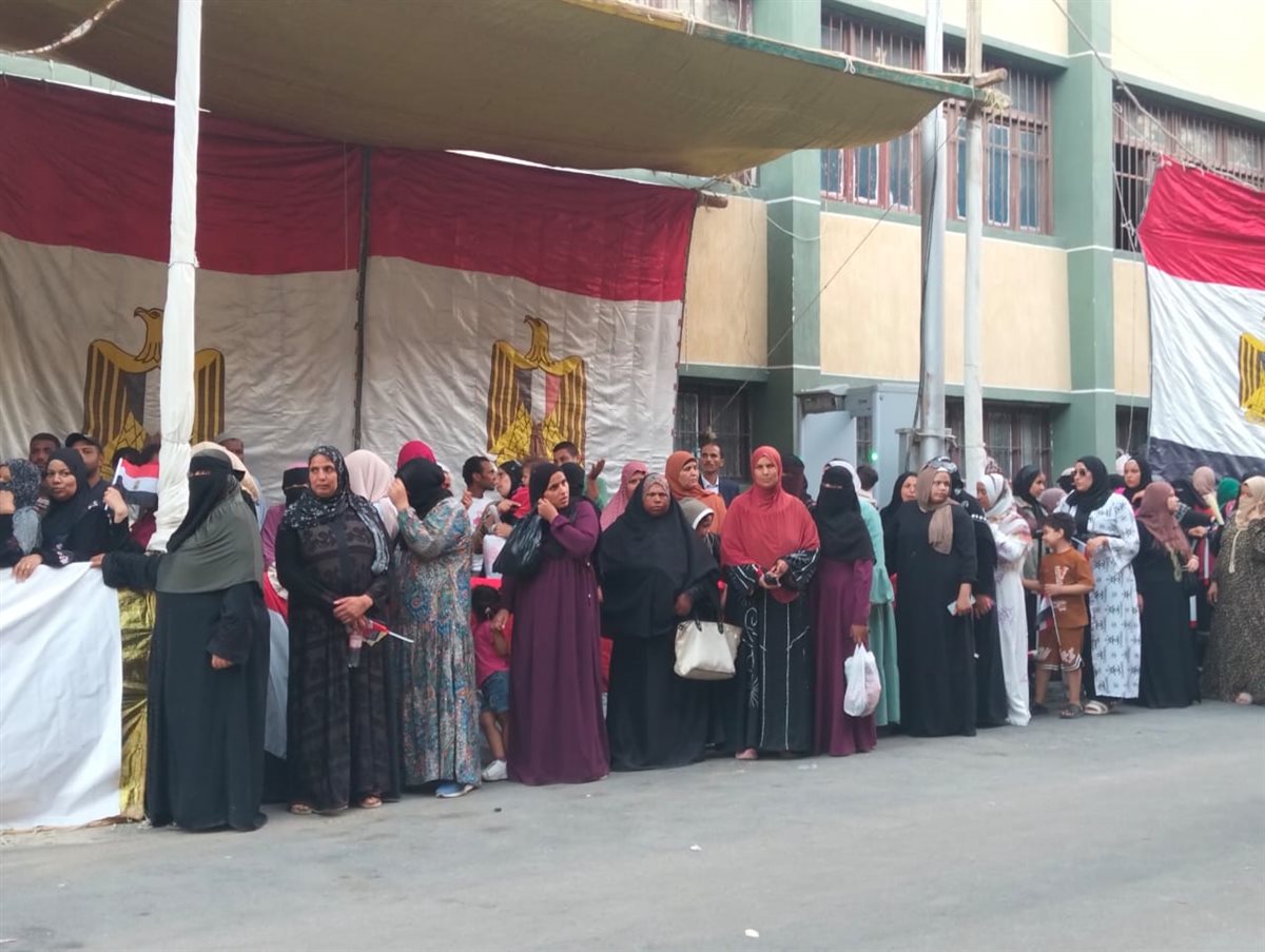 إقبال الناخبين في الفترة المسائية، فيتو