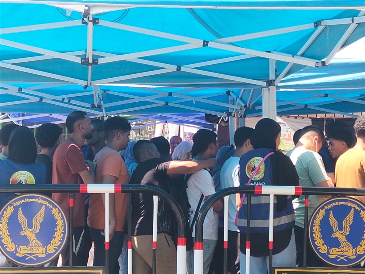 جانب من توافد الناخبين، فيتو