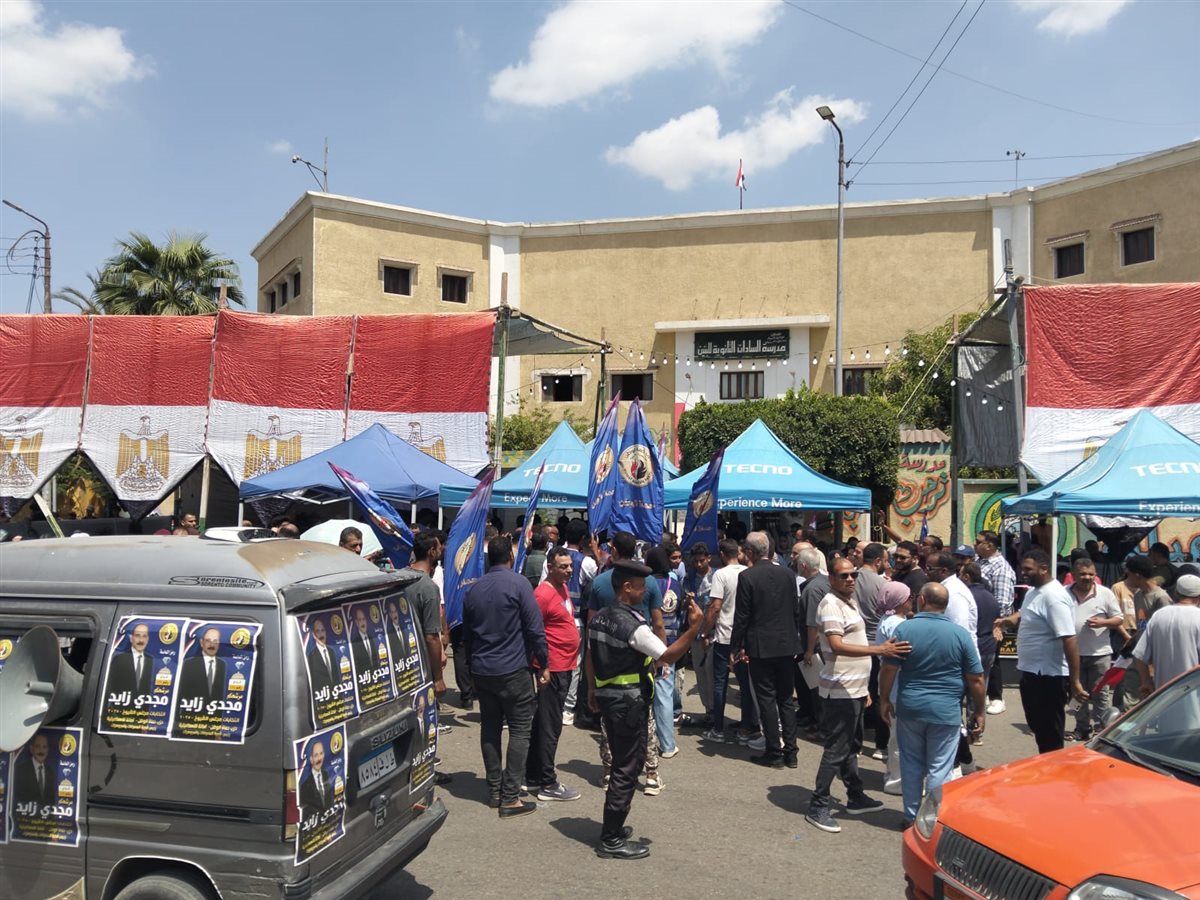 جانب من توافد الناخبين، فيتو