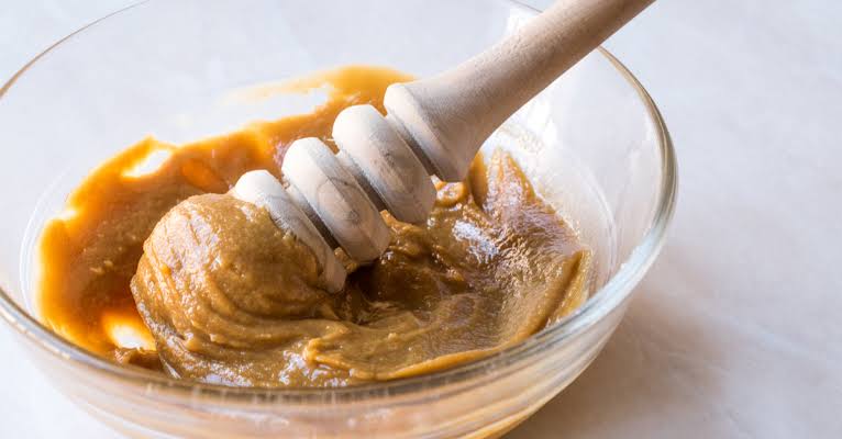 الطحينة بالعسل