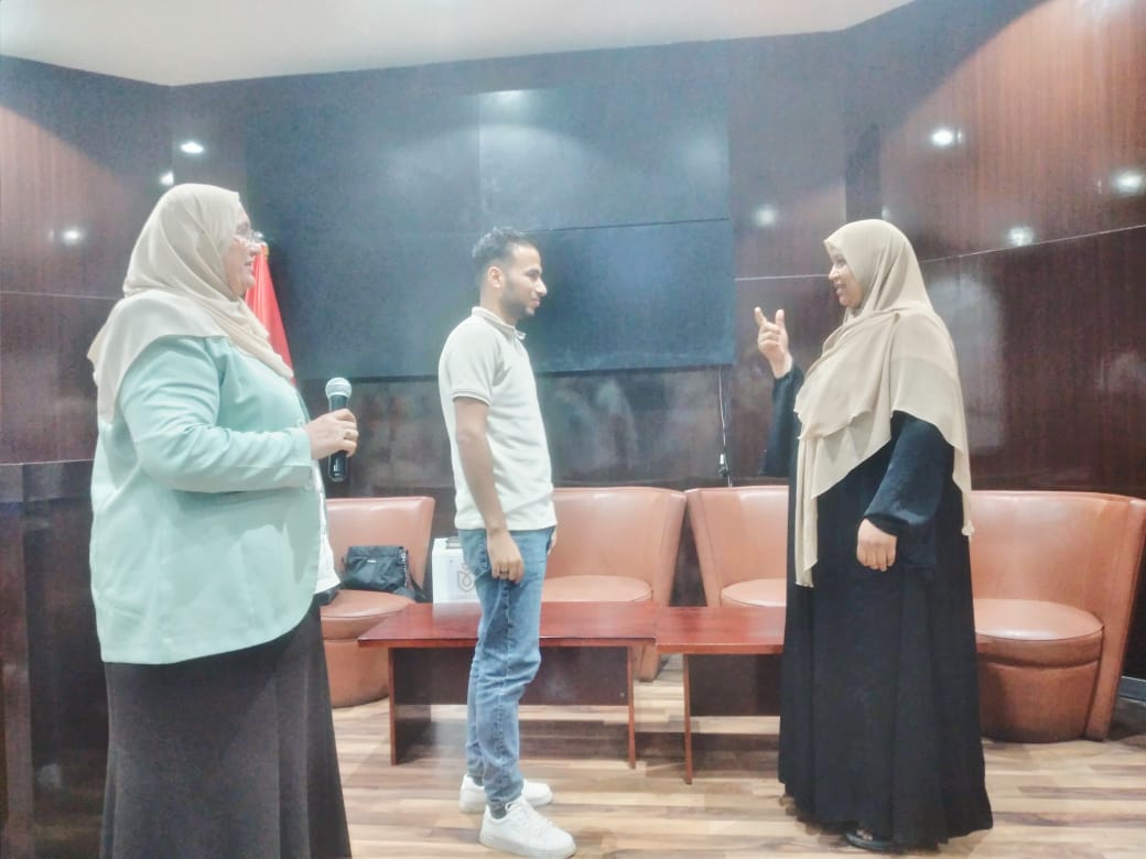 جانب من فعاليات الندوة، فيتو