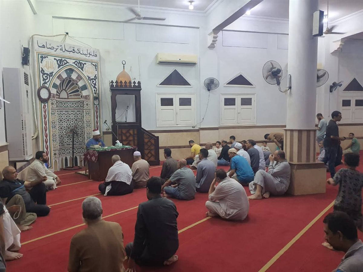 جانب من الاحتفالات بالمساجد، فيتو