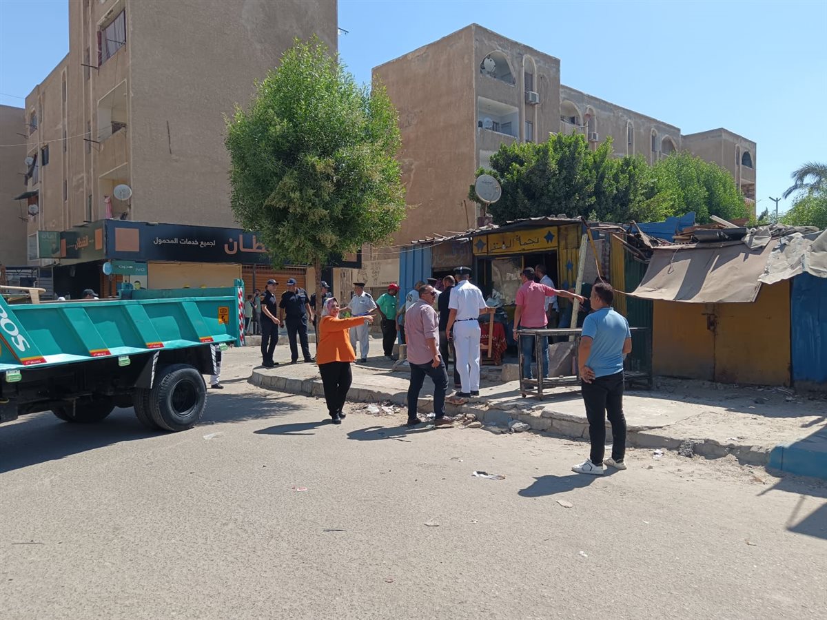 جانب من الحملة، فيتو