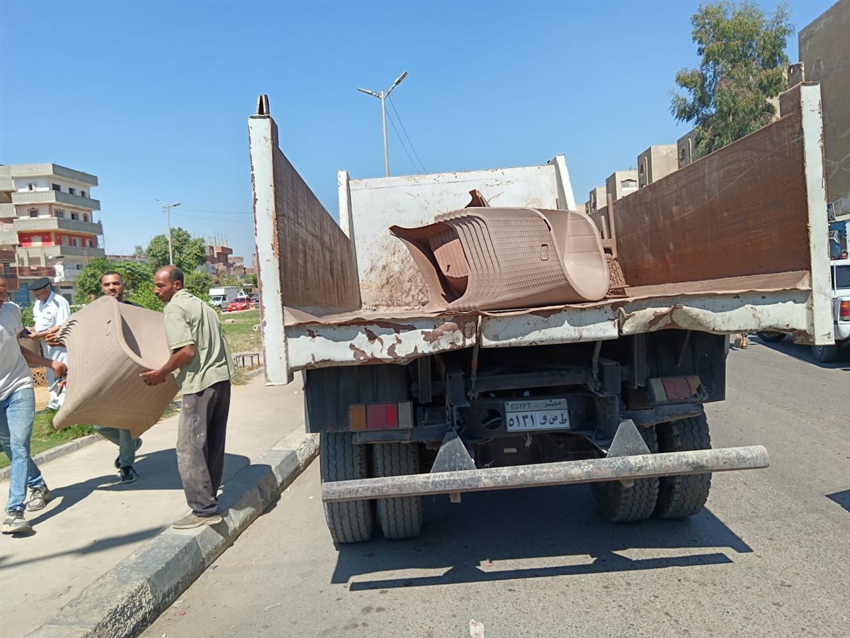 جانب من الحملة، فيتو