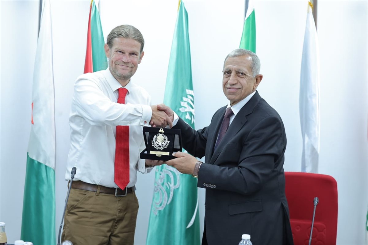 إطلاق مبادرة كامبريدج للتحول الرقمي