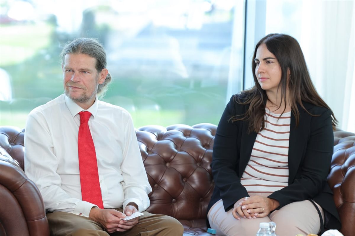 إطلاق مبادرة كامبريدج للتحول الرقمي