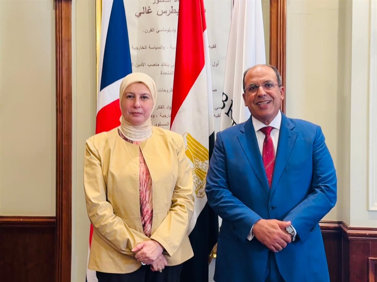 تعاون بين الجامعة البريطانية ومركز البحوث الجنائية