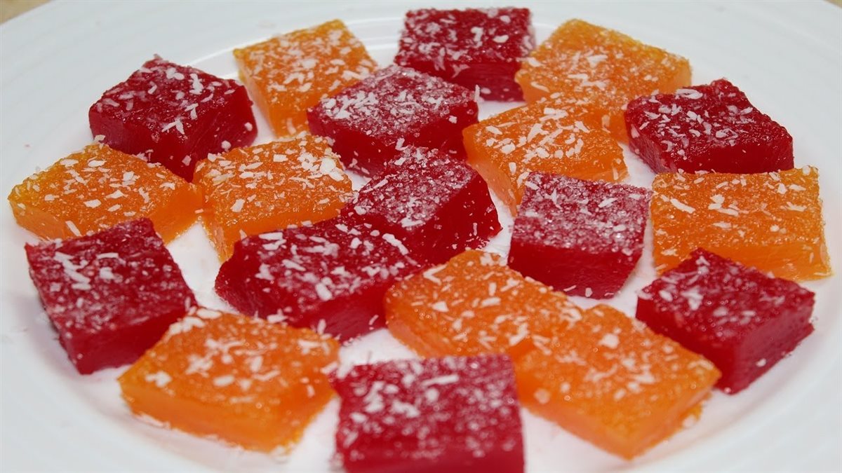 طريقة عمل الملبن الملون