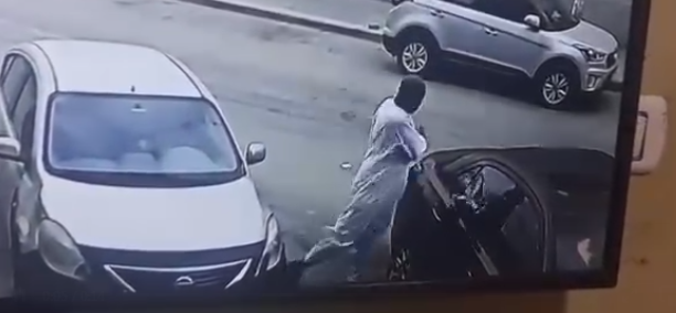 لحظة سرقة لص لسسارة، فيتو