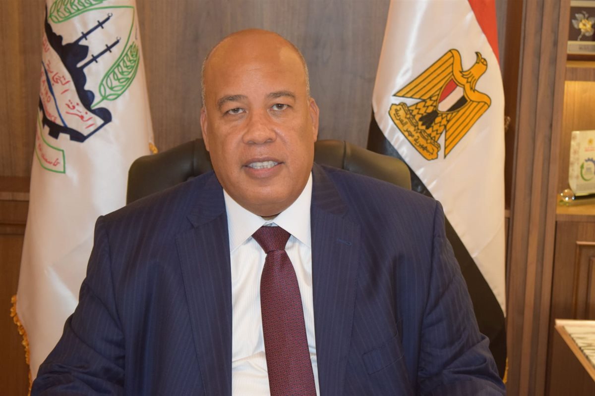 أيمن العشري