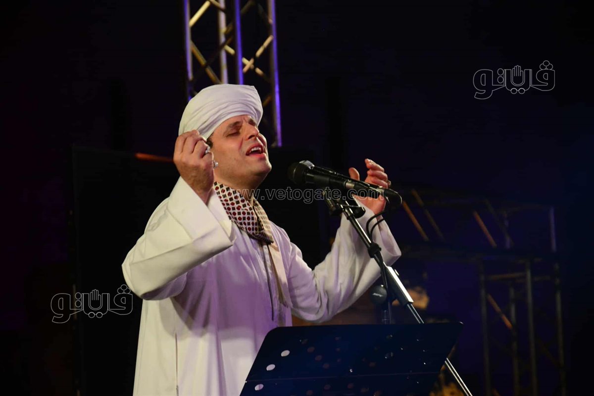 محمود التهامي يبدع بـ أكاد من فرط الجمال أذوبُ في احتفال مولد النبوي (20)