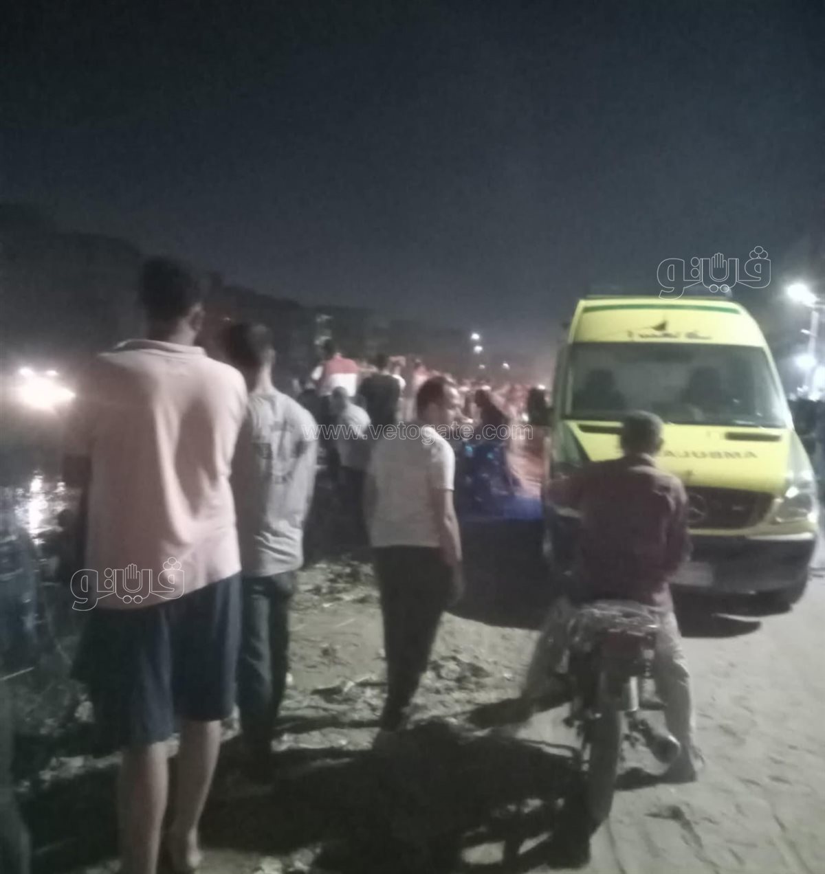 سيارات الإسعاف في موقع الحادث،فيتو