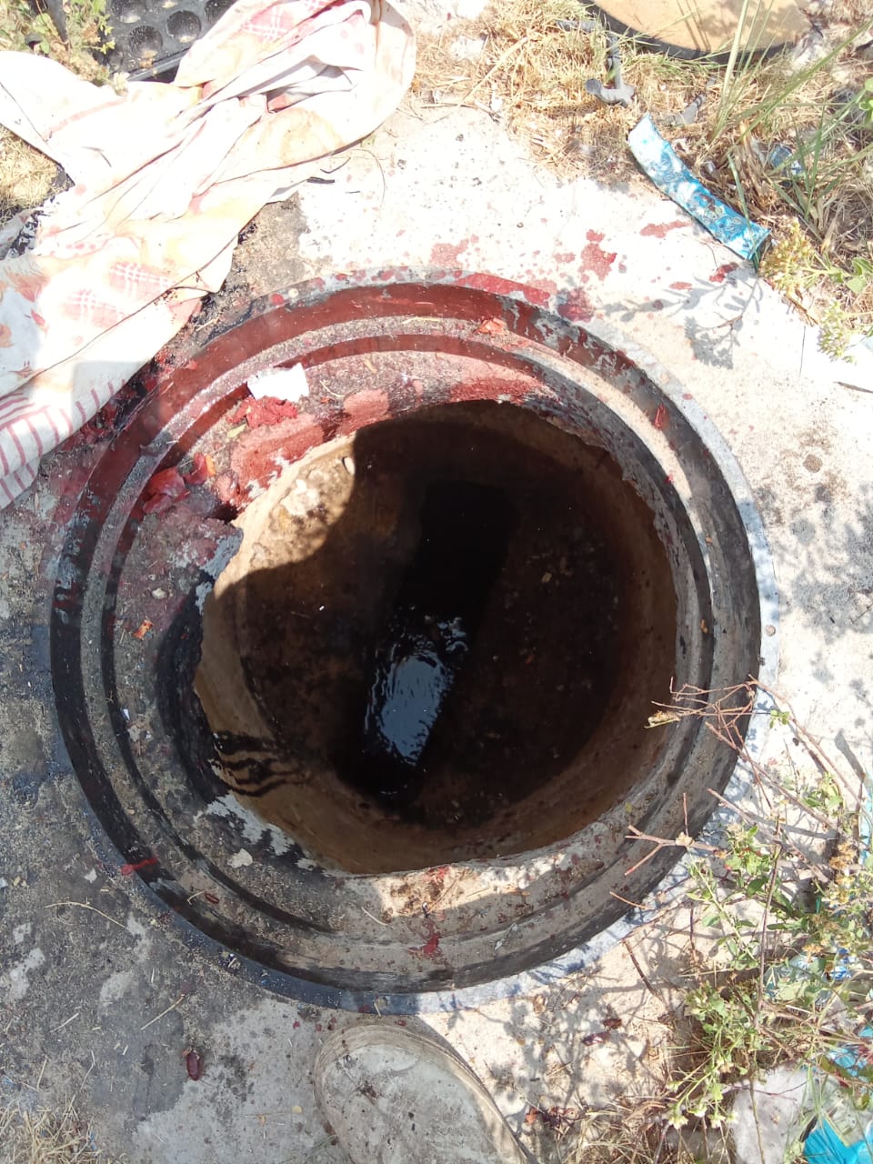 جانب من أعمال تركيب الأغطية،فيتو