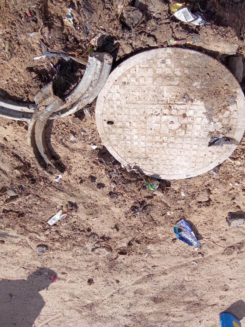 جانب من أعمال تركيب الأغطية،فيتو