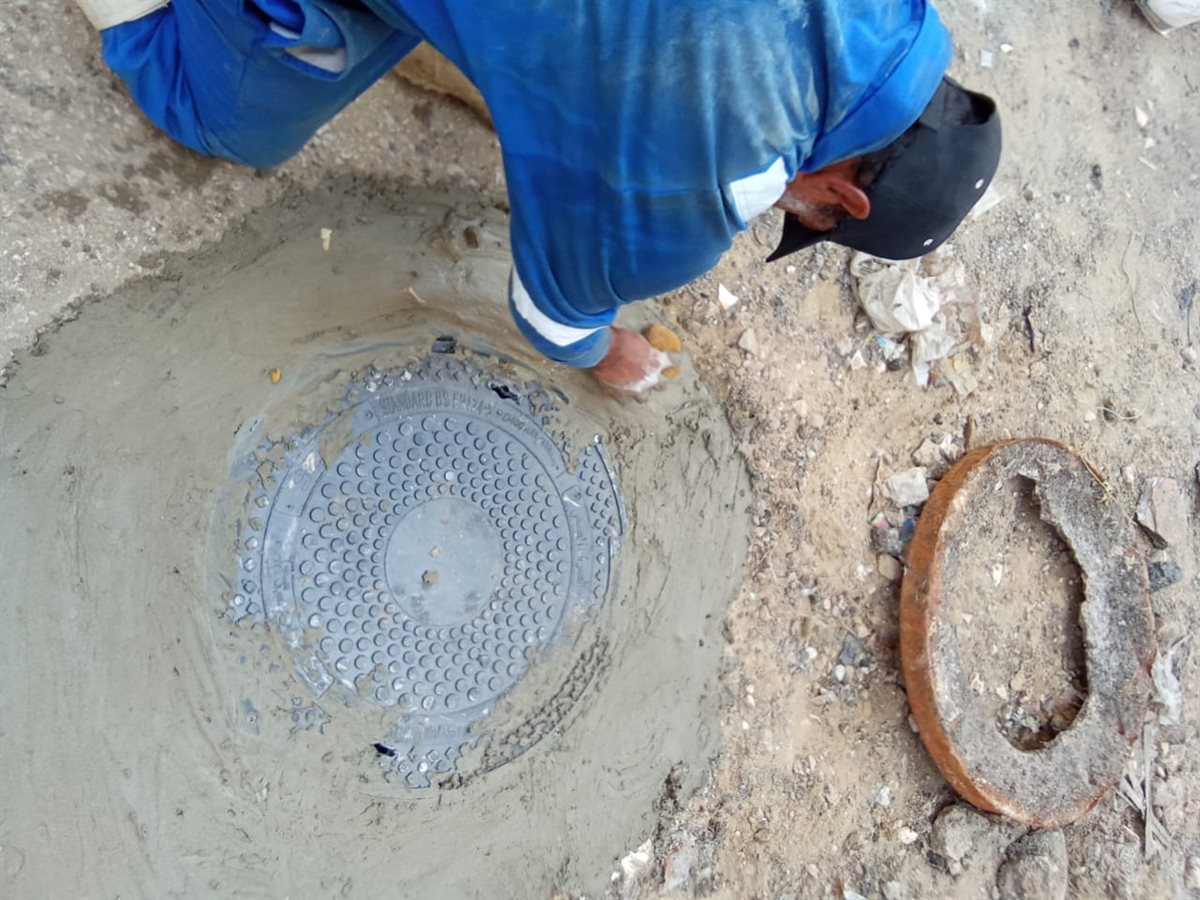 جانب من أعمال تركيب الأغطية،فيتو