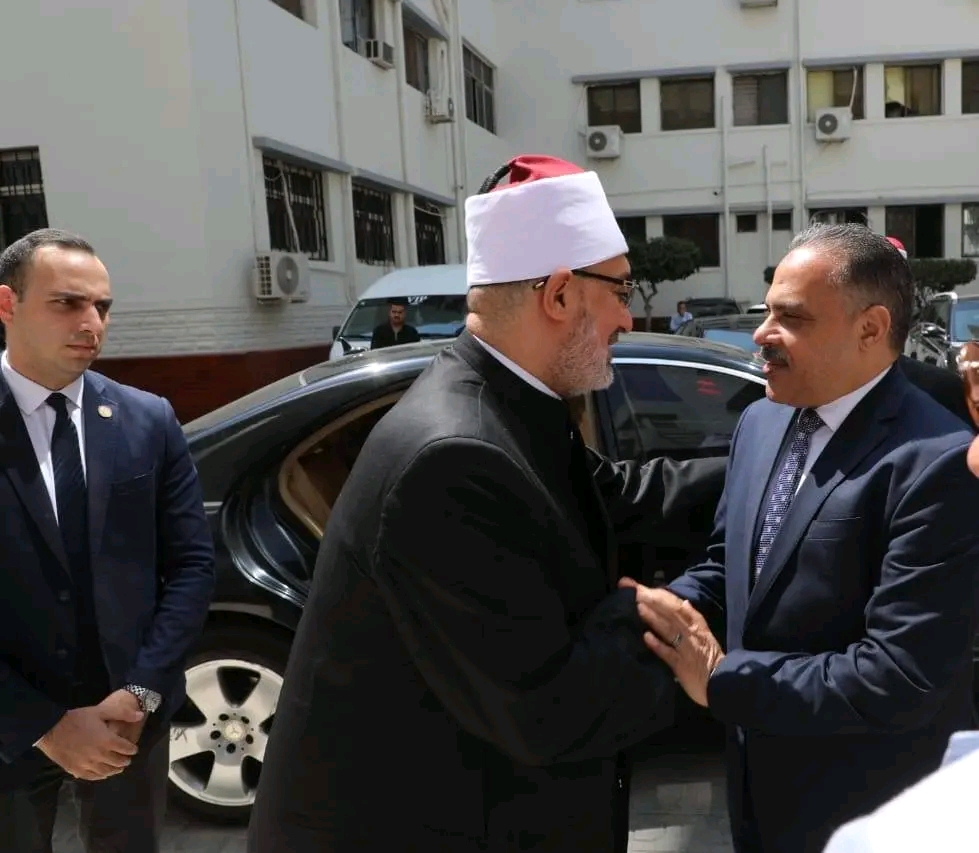 وزراء ومفتي الجمهورية يشاركون أهالي المحافظة وافتتاح 53 مشروعًا جديدًا،فيتو